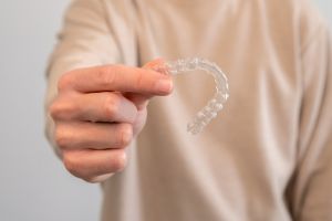 Braces vs Clear Aligners: What’s the Difference?